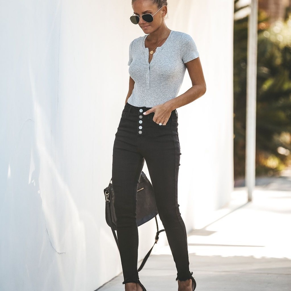 Big Easy High Waisted Black Skinnys sz 7 VICI